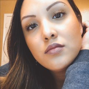 Meet your Posher, Daniela